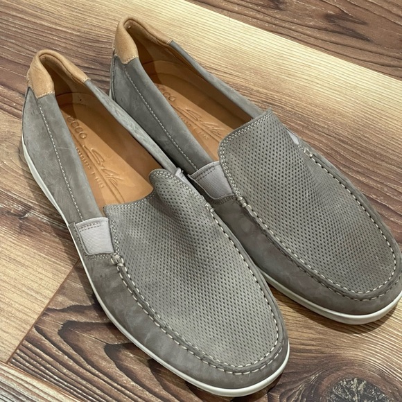 Ecco S-Lite 9/9.5 Men's Gray Slip-On Loafers - Picture 3 of 7